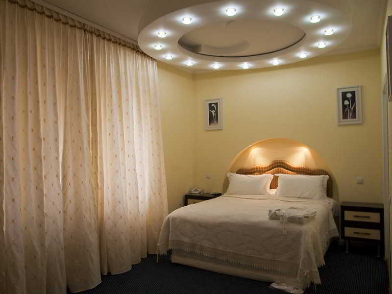 Budapest Hotel Chisinau Room photo